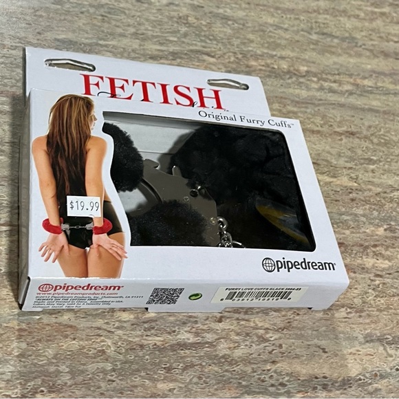 NWT Original Furry Cuffs with keys by Fetish Fantasy Series - Picture 8 of 10
